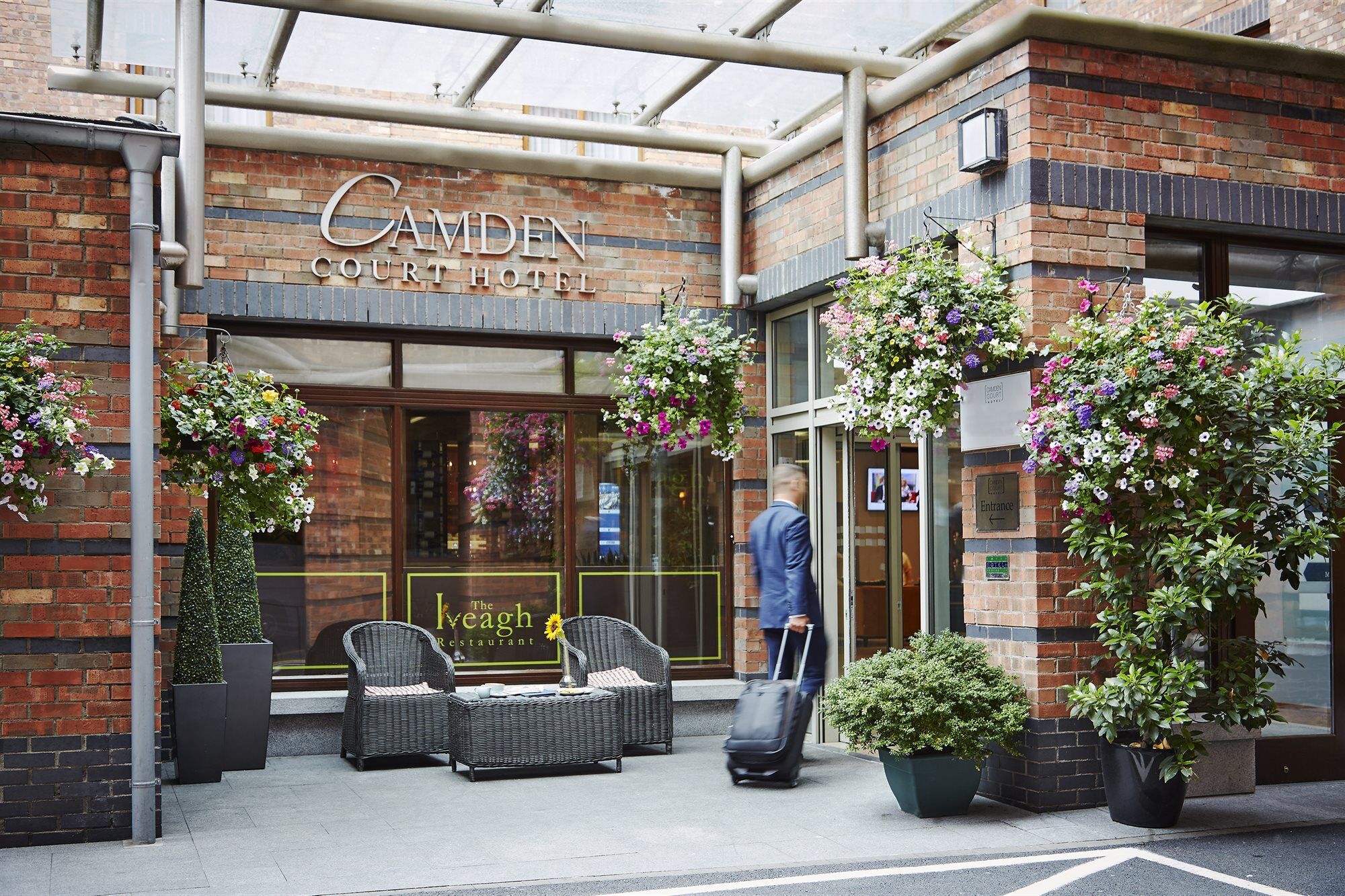 Camden Court Hotel Dublin Eksteriør bilde